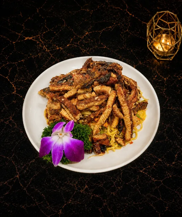 Gỏi lươn hoa chuối hột