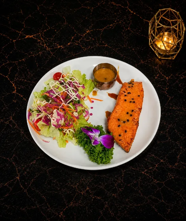 Salad cá hồi
